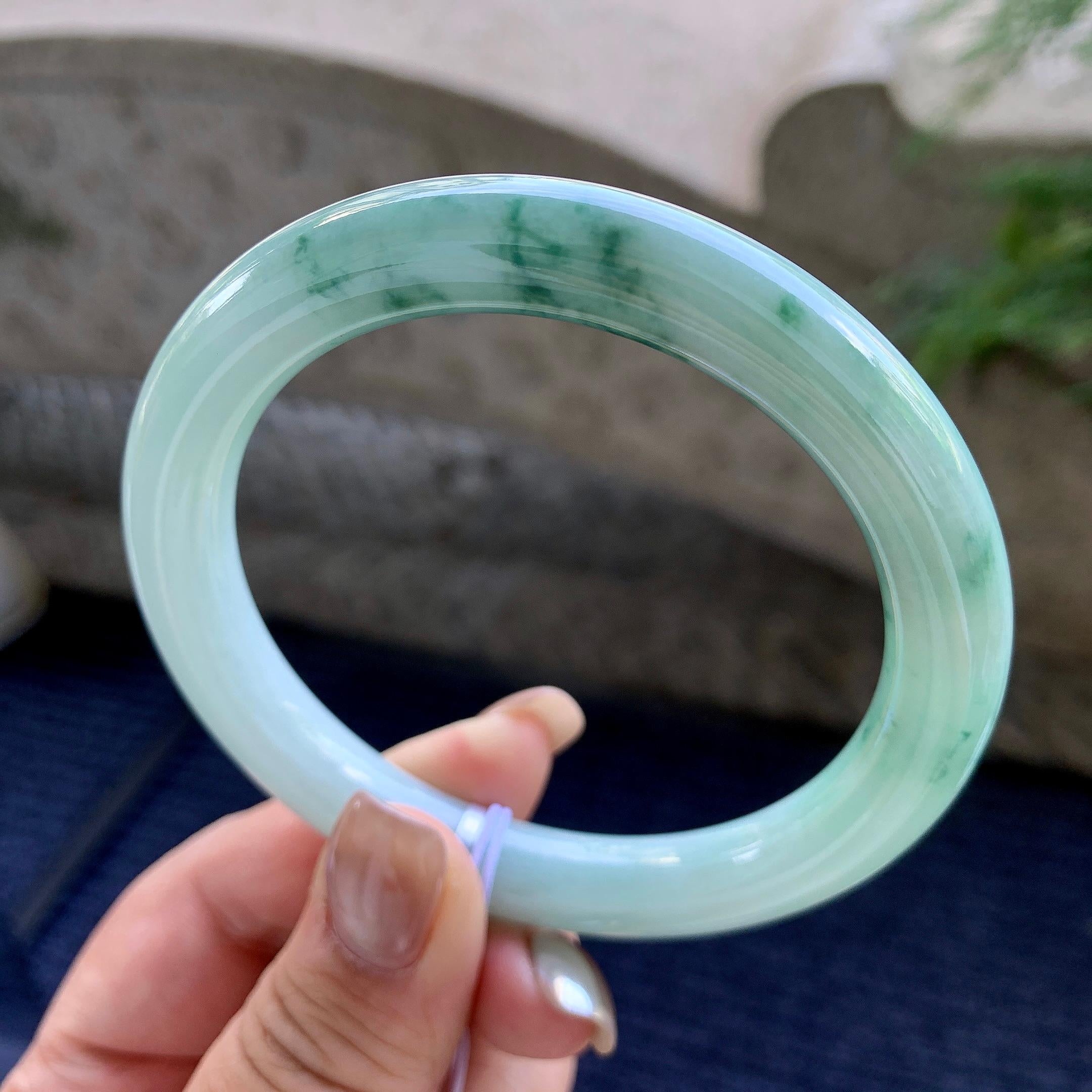 大圈口  细糯种飘蓝花圆条手镯  60.4圈口  天然缅甸A货翡翠（yc433651）