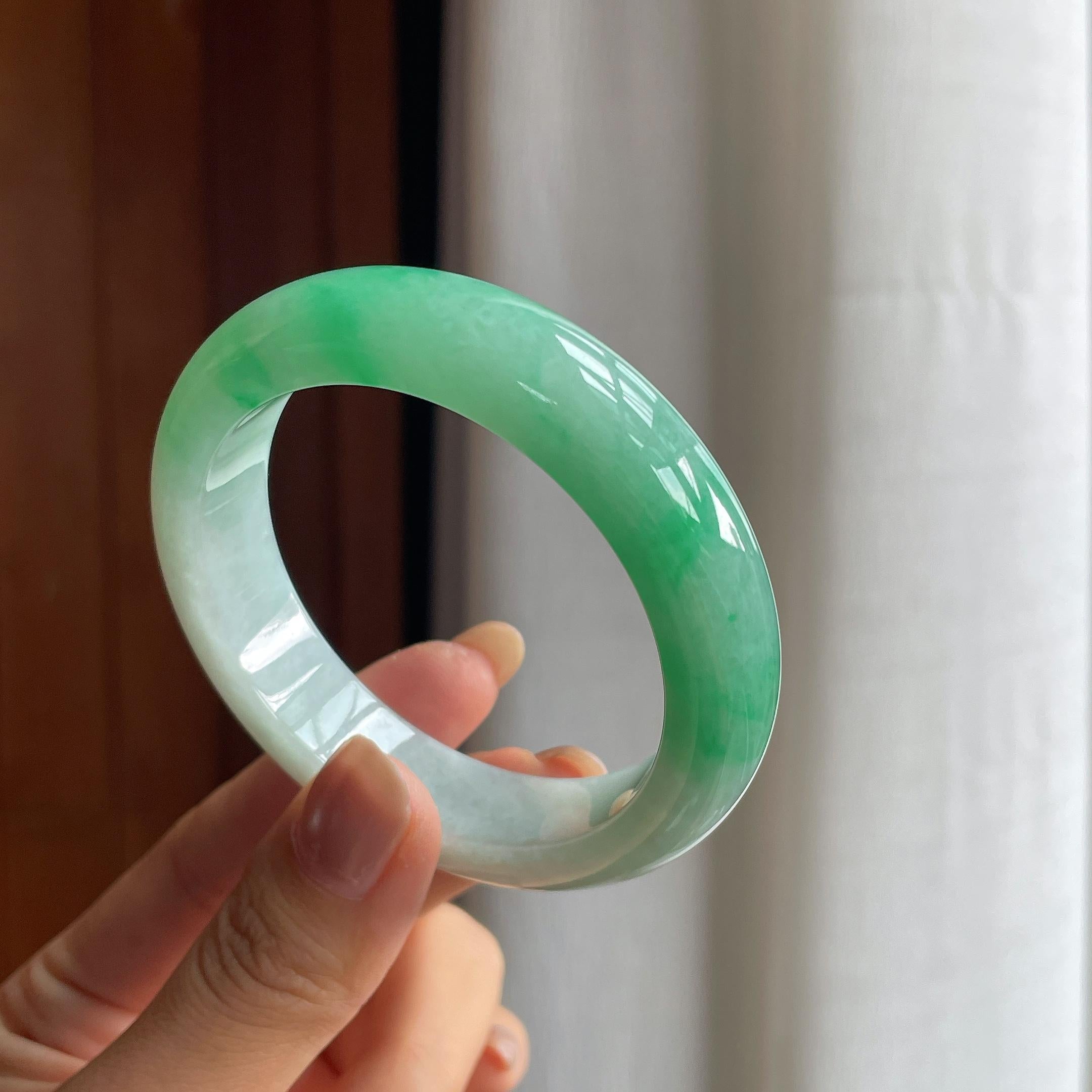 糯冰带色翡翠平安镯(54mm)（yc415368）