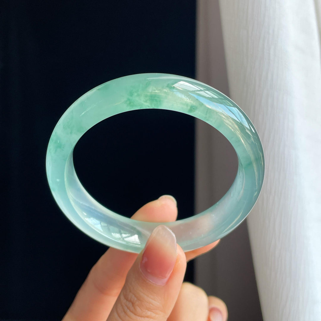 冰玻种飘花翡翠平安镯（55mm)（yc322780）