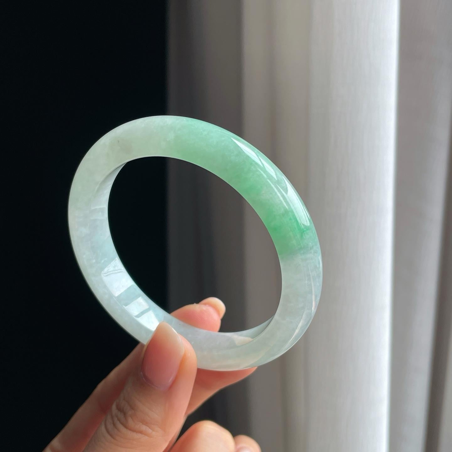 糯冰带色翡翠平安镯（57mm）（yc389551）