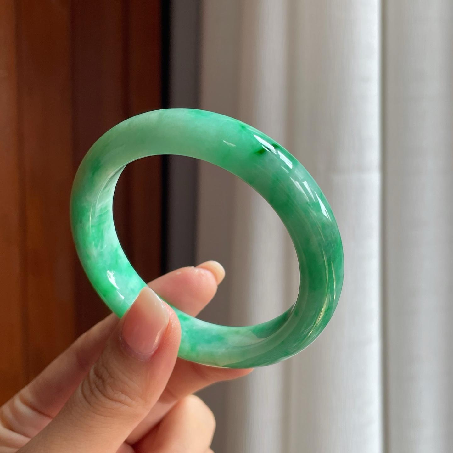 糯冰带色翡翠平安镯（54.5mm）（yc400204）