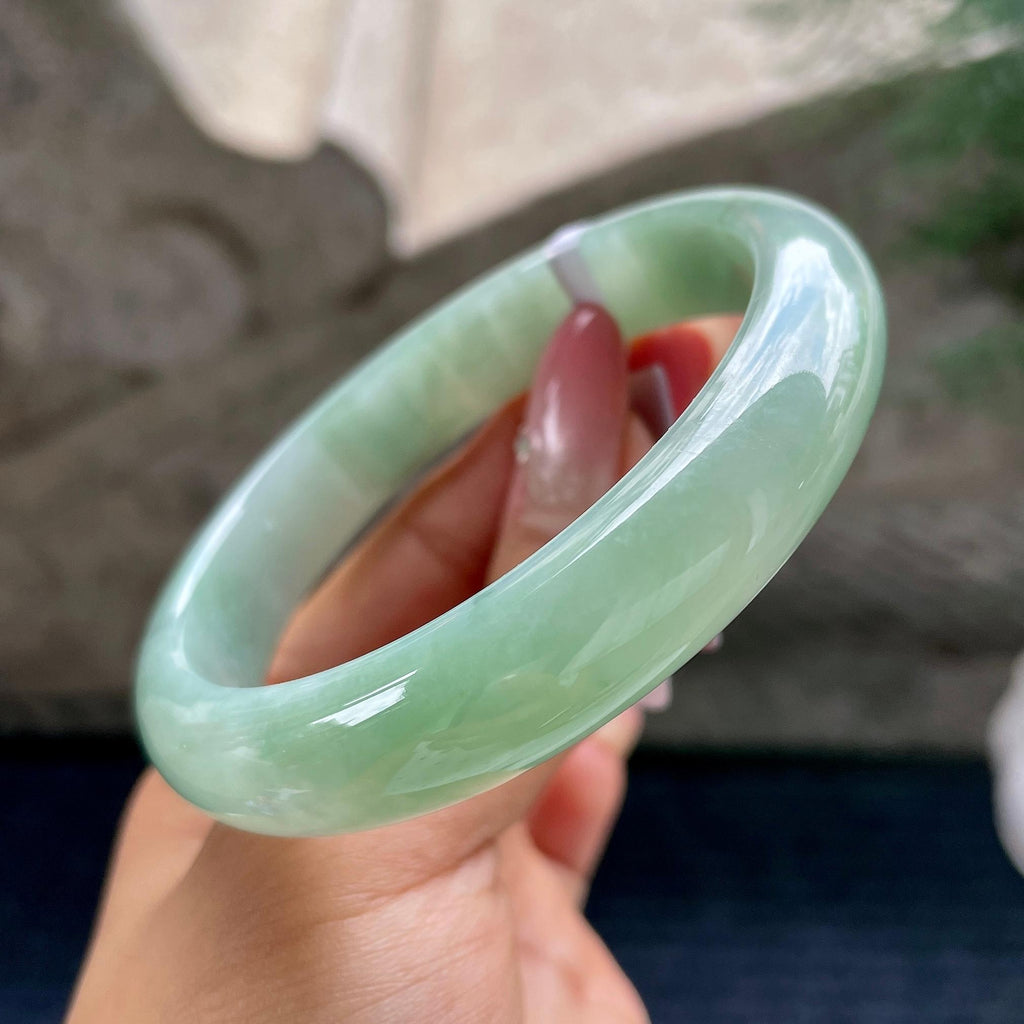 大圈口      细糯种晴底正圈平安镯60.3圈        天然缅甸A货翡翠（yc444661）