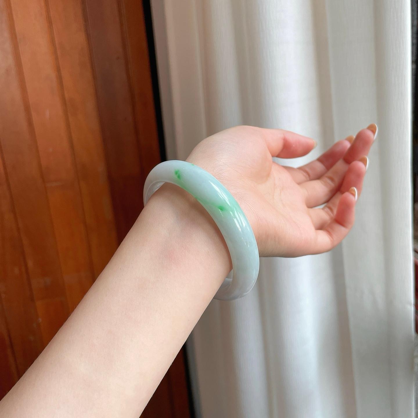 糯冰带色翡翠平安镯（58mm）（yc374051）