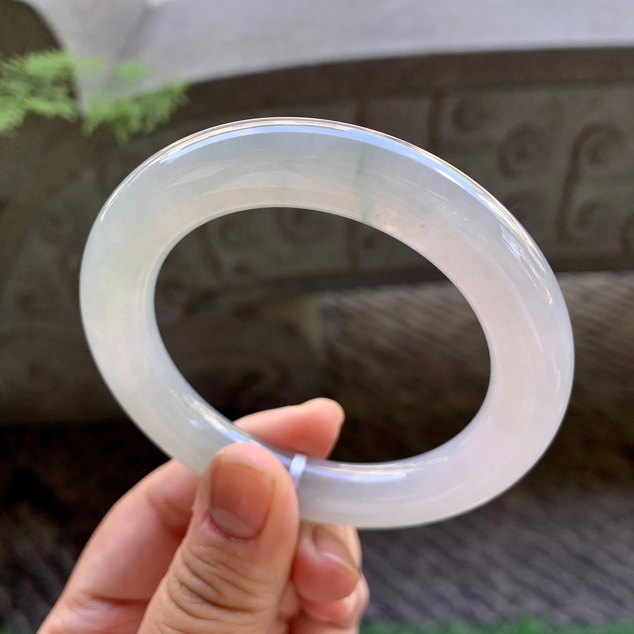 糯冰种飘花圆条手镯（56.7mm）（yc213132）