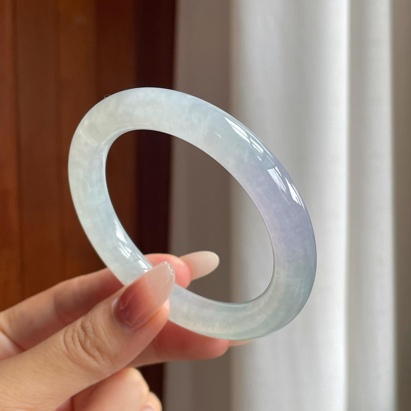 冰种淡春底翡翠圆条手镯（56.3mm）（yc263533）