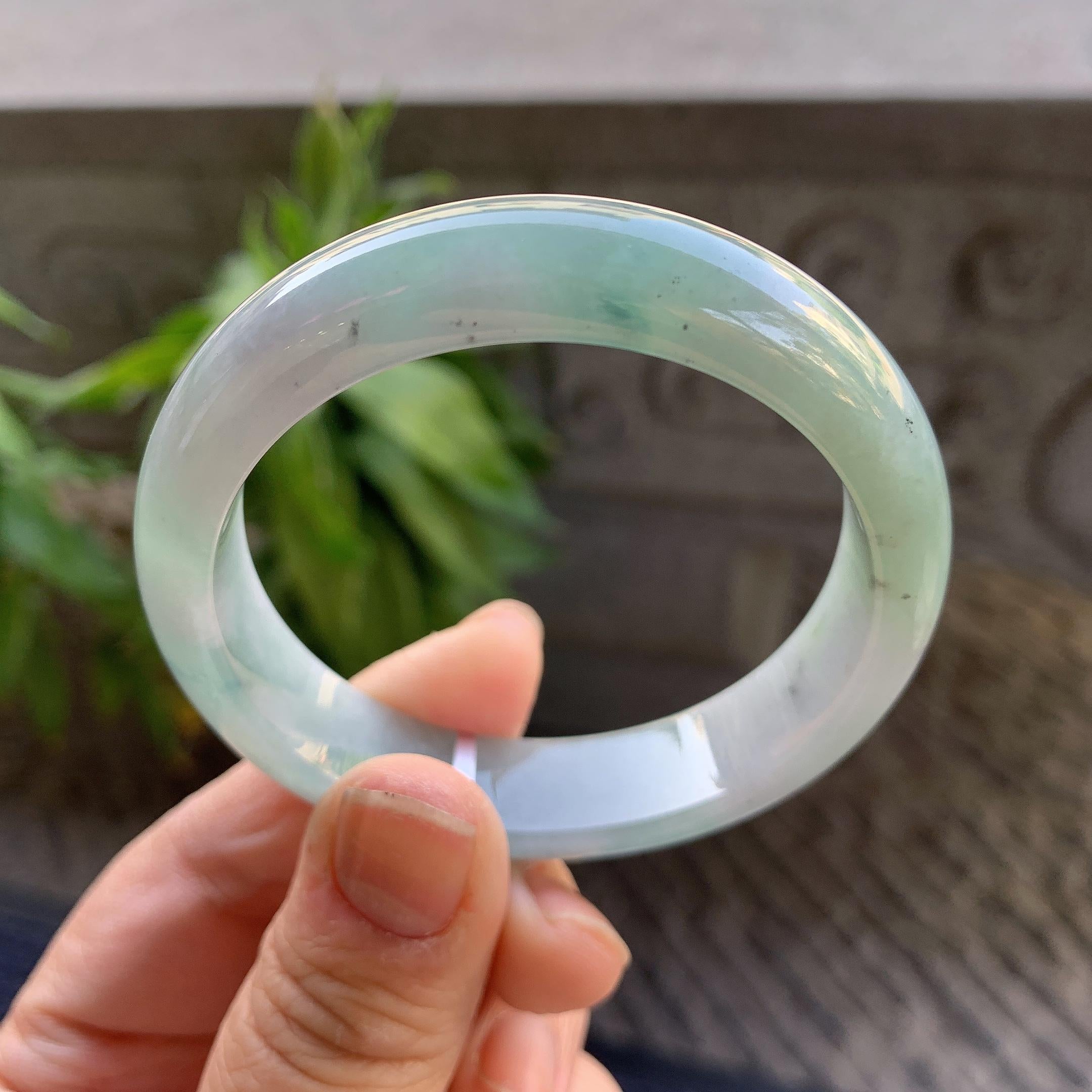 小圈口 细糯种晴底飘蓝花正圈平安镯52.2圈口 天然缅甸A货翡翠（yc330290）