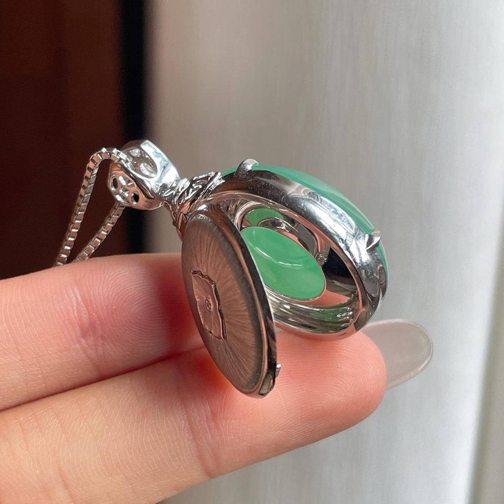 18k金钻镶糯冰晴底翡翠蛋面吊坠（yc261419）