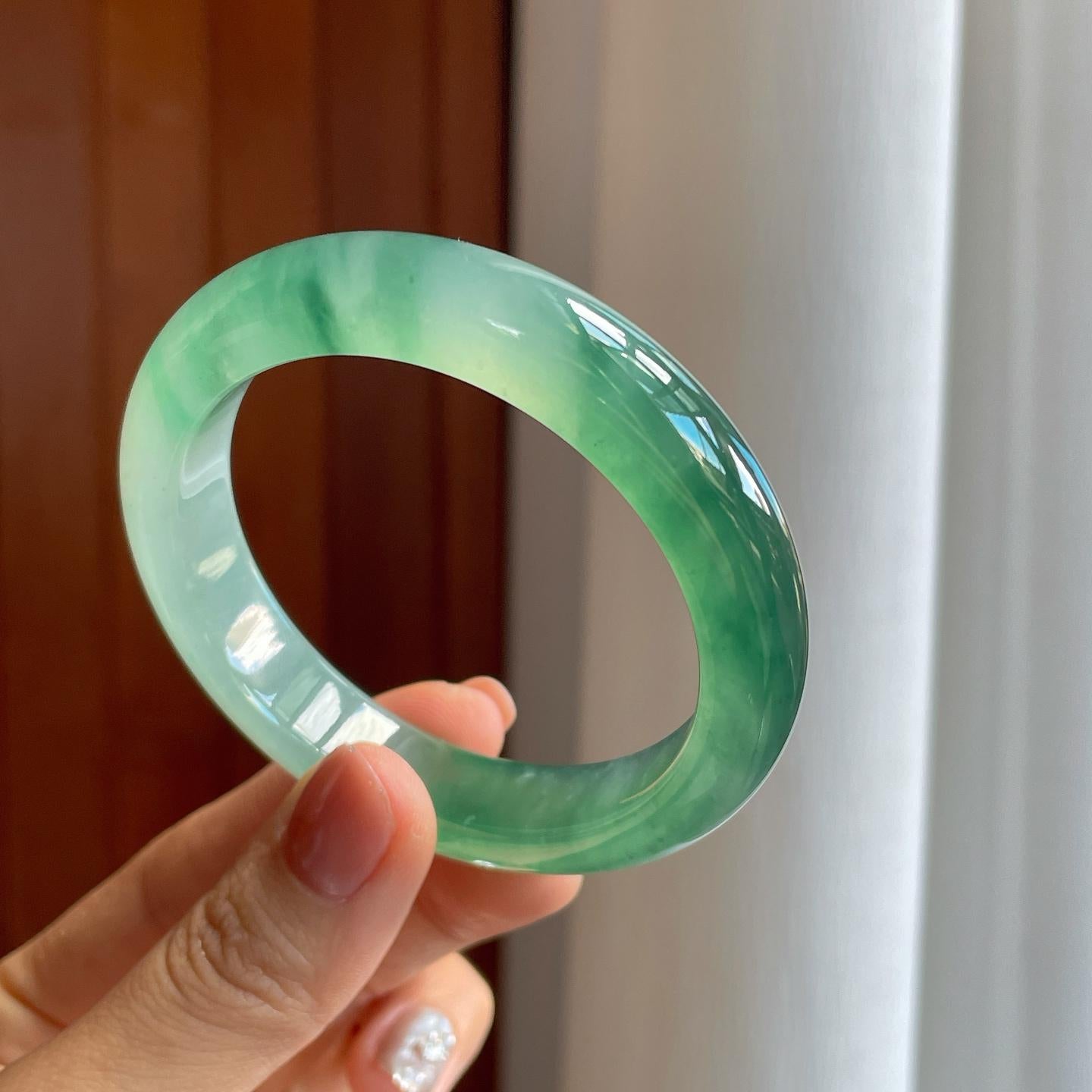 冰种湖水绿翡翠平安镯（54.5mm）（yc276510）