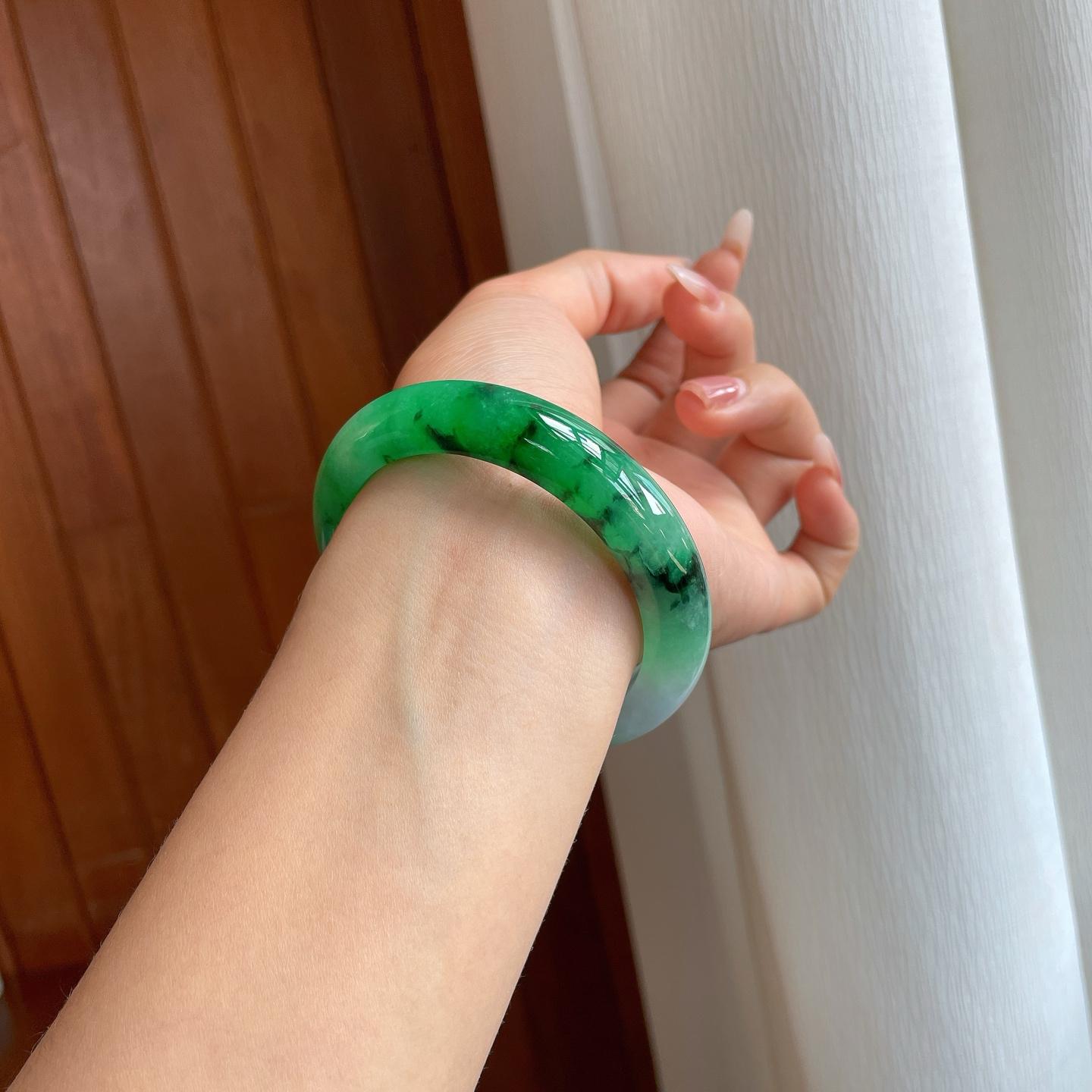 糯冰带色翡翠特色平安镯（58mm）（yc312987）