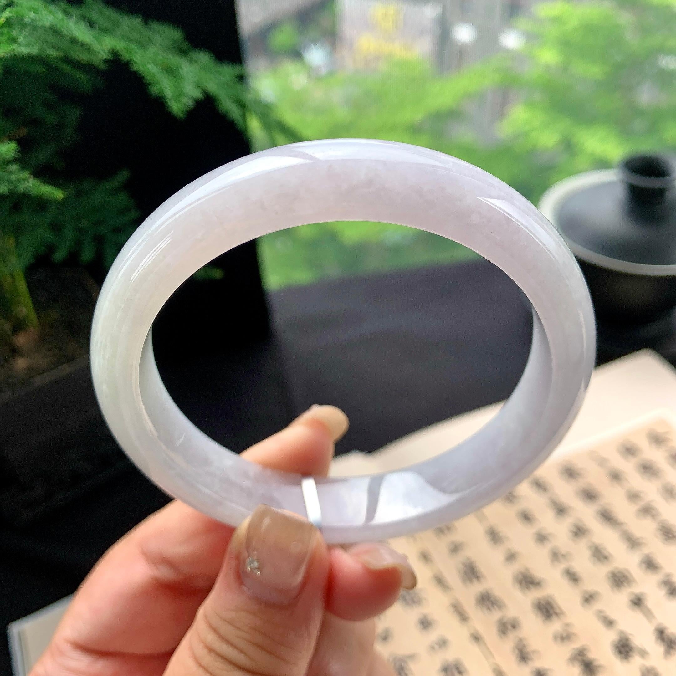 大圈口 细糯种淡紫罗兰正圈平安镯 61.2圈口 天然缅甸A货翡翠（yc473083）