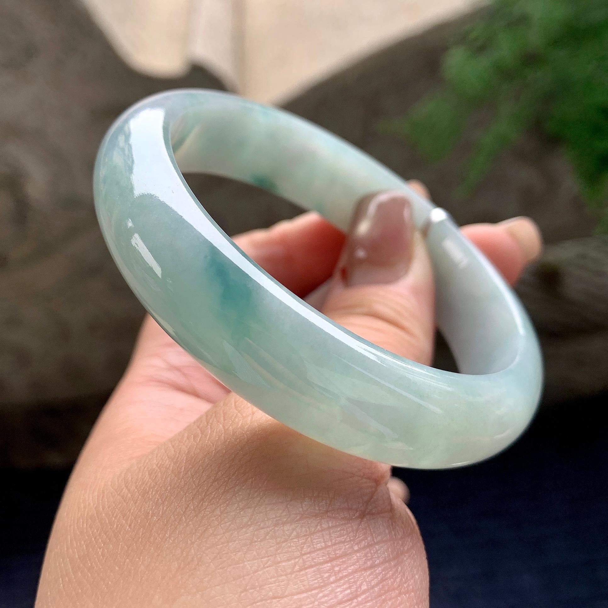 大圈口 细糯种飘蓝花正圈平安镯 58圈口 天然缅甸A货翡翠（yc358874）