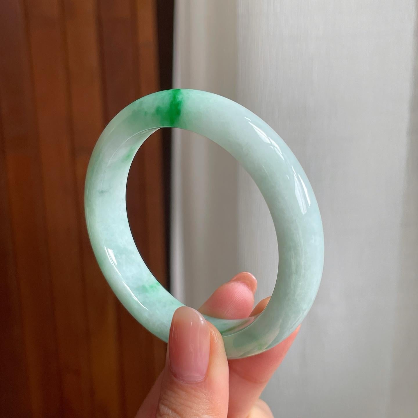糯冰飘花翡翠平安镯（54mm)（yc330573）