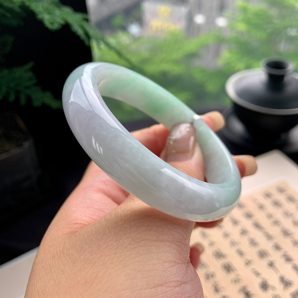 细糯种淡晴底飘绿正圈平安镯 54圈口 天然缅甸A货翡翠（yc473065）