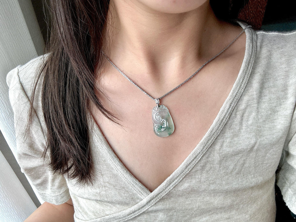 18k金扣头冰种飘花如意挂件 天然缅甸A货翡翠（yc692708）