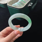 糯冰白底青正圈翡翠手镯（55.5mm）（yc019899）