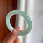 细糯冰晴底翡翠圆条手镯（56.3mm）（yc400219）