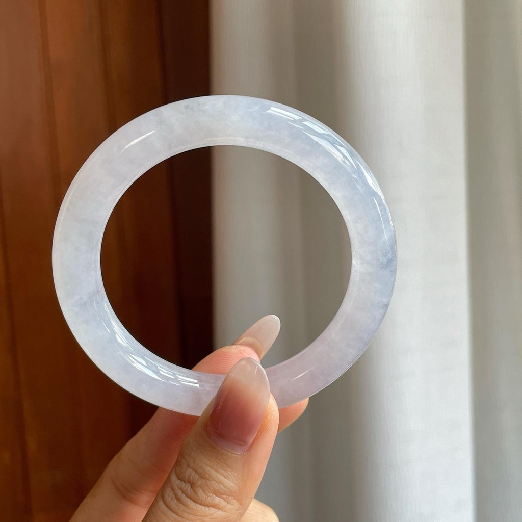 冰种淡椿底翡翠圆条手镯（55.8mm）（yc310745）