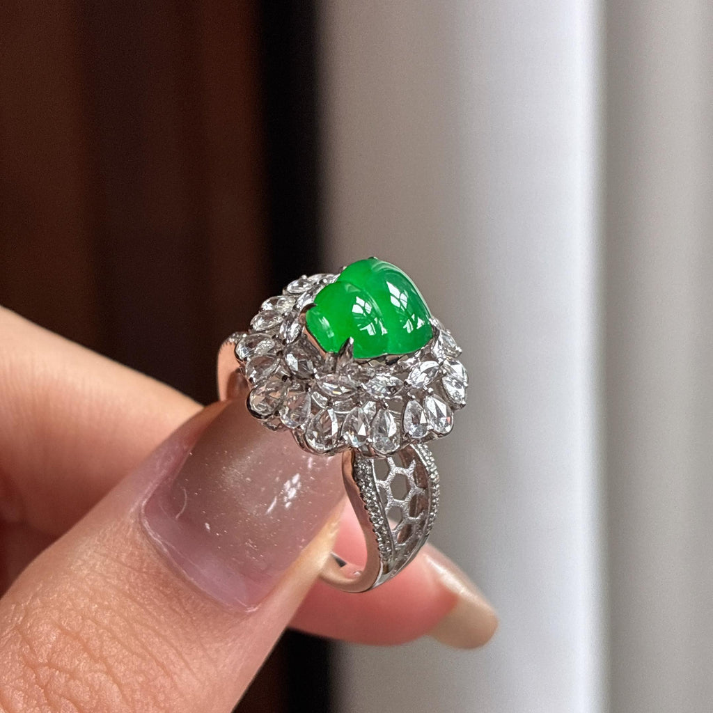 Nhẫn Ngọc Phỉ Thúy Thiên Nhiên Miến Điện Loại A 18k vàng đính đá băng chủng xanh lục đầy đặn (yc450391)