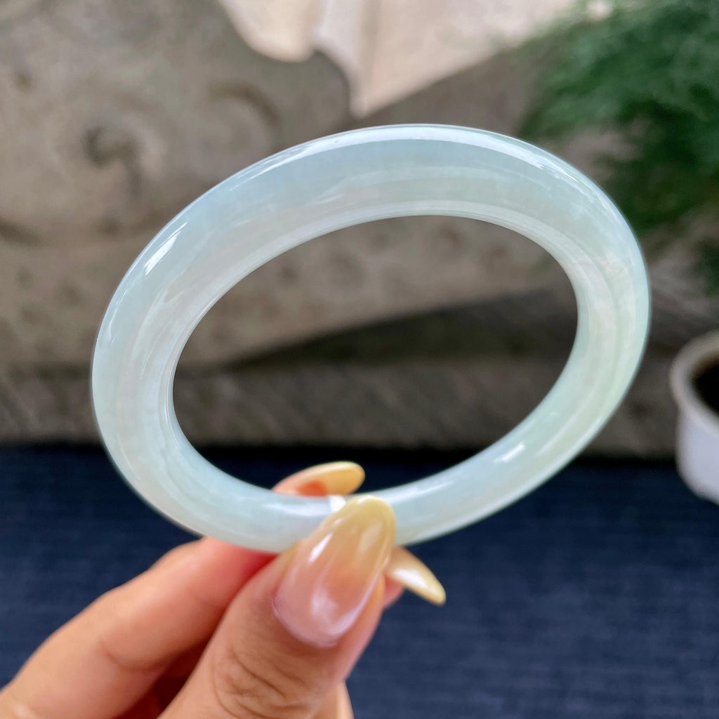 细糯种带底色圆条手镯55.2圈 天然缅甸A货翡翠（yc481971）