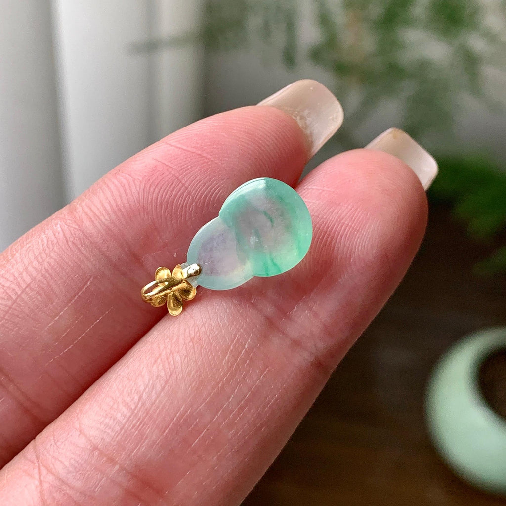 18K金钻镶糯冰种飘绿葫芦吊坠  天然缅甸A货翡翠（yc421311）