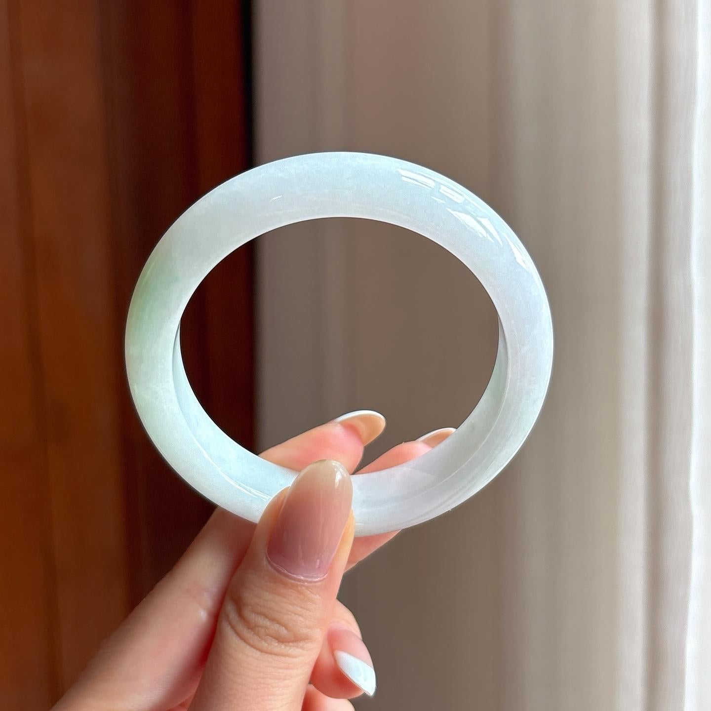 糯冰白底青翡翠平安镯（54mm)（yc396375）