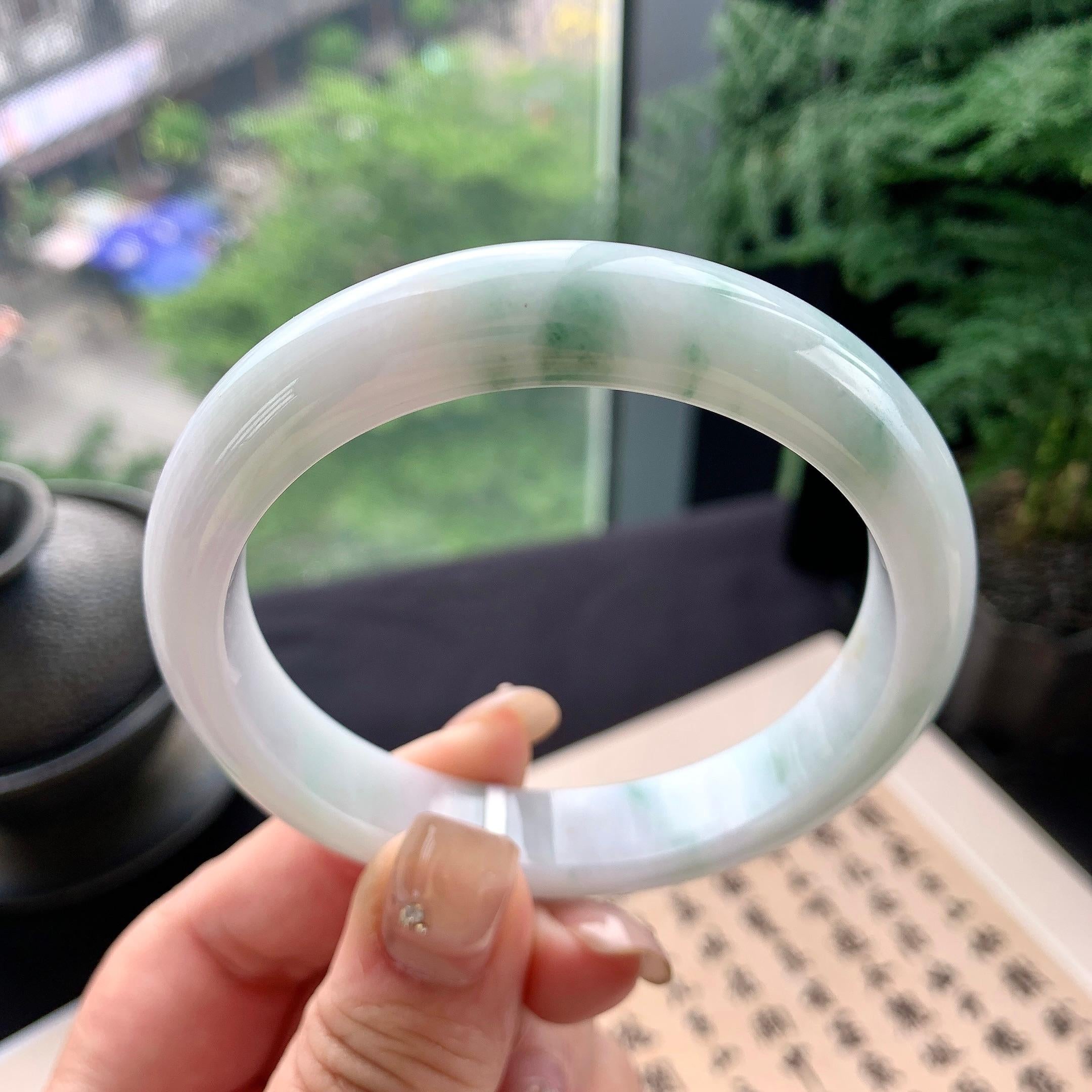 大圈口 细糯种飘绿花正圈平安镯 59圈口 天然缅甸A货翡翠（yc477609）