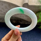 糯种飘绿圆条手镯（56.5mm）（yc280860）