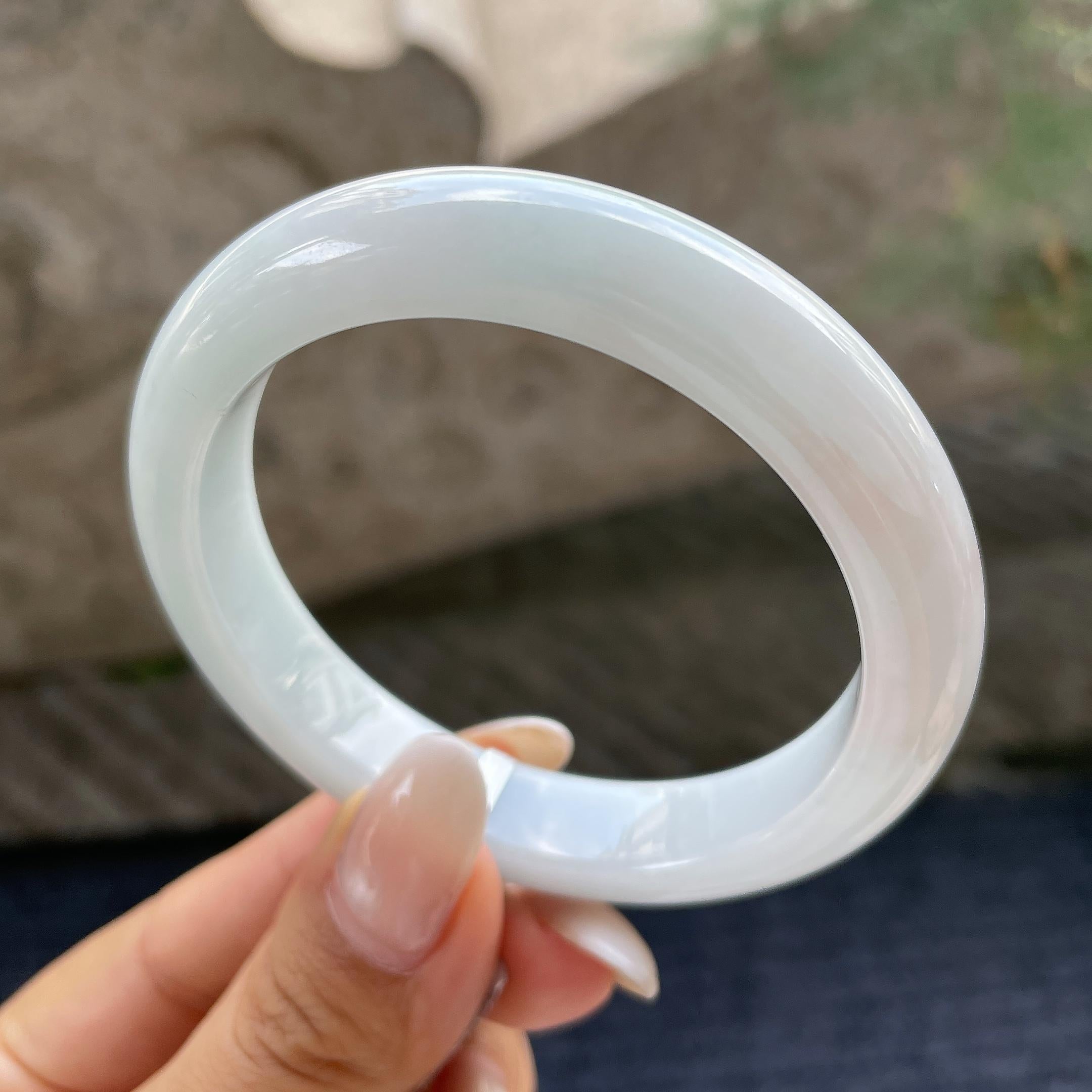 细糯种带底色正圈平安镯55.2圈      天然缅甸A货翡翠（yc421205）