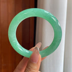冰种果绿翡翠圆条手镯（56.6mm）（yc354242）