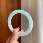 糯冰淡晴底翡翠圆条手镯（55mm）（yc376692）