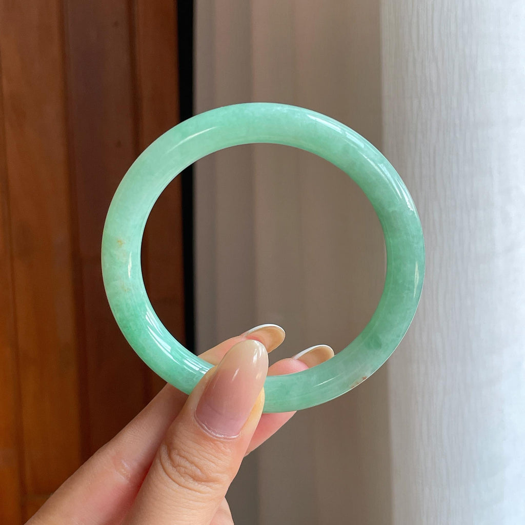 糯冰晴底翡翠圆条手镯（55.2mm)（yc419717）