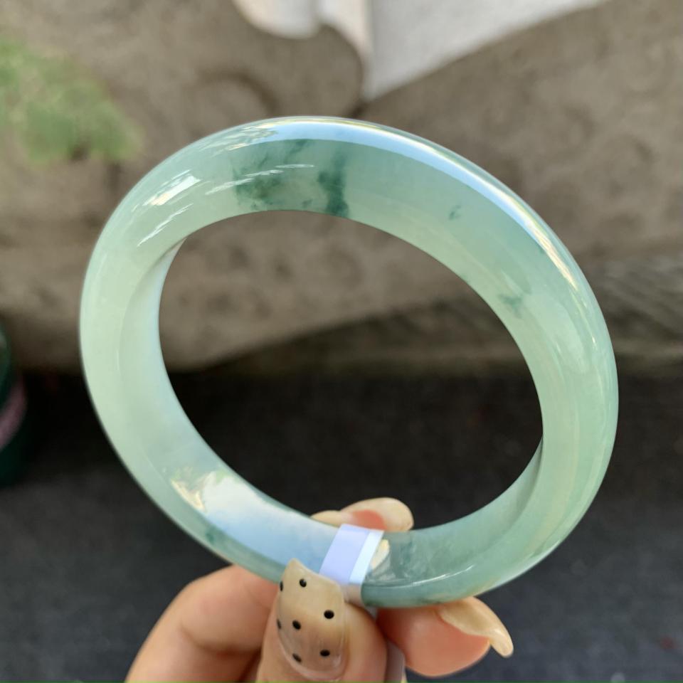 糯冰飘花翡翠平安镯（55.5mm）（yc028426）