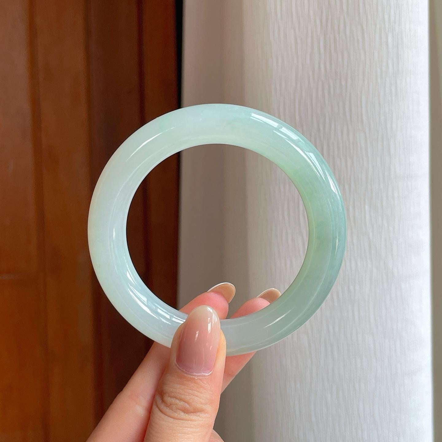 糯冰晴底翡翠圆条手镯（53.8mm)（yc374249）