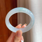 冰种淡底色宽版翡翠平安镯（55.3mm)（yc373871）