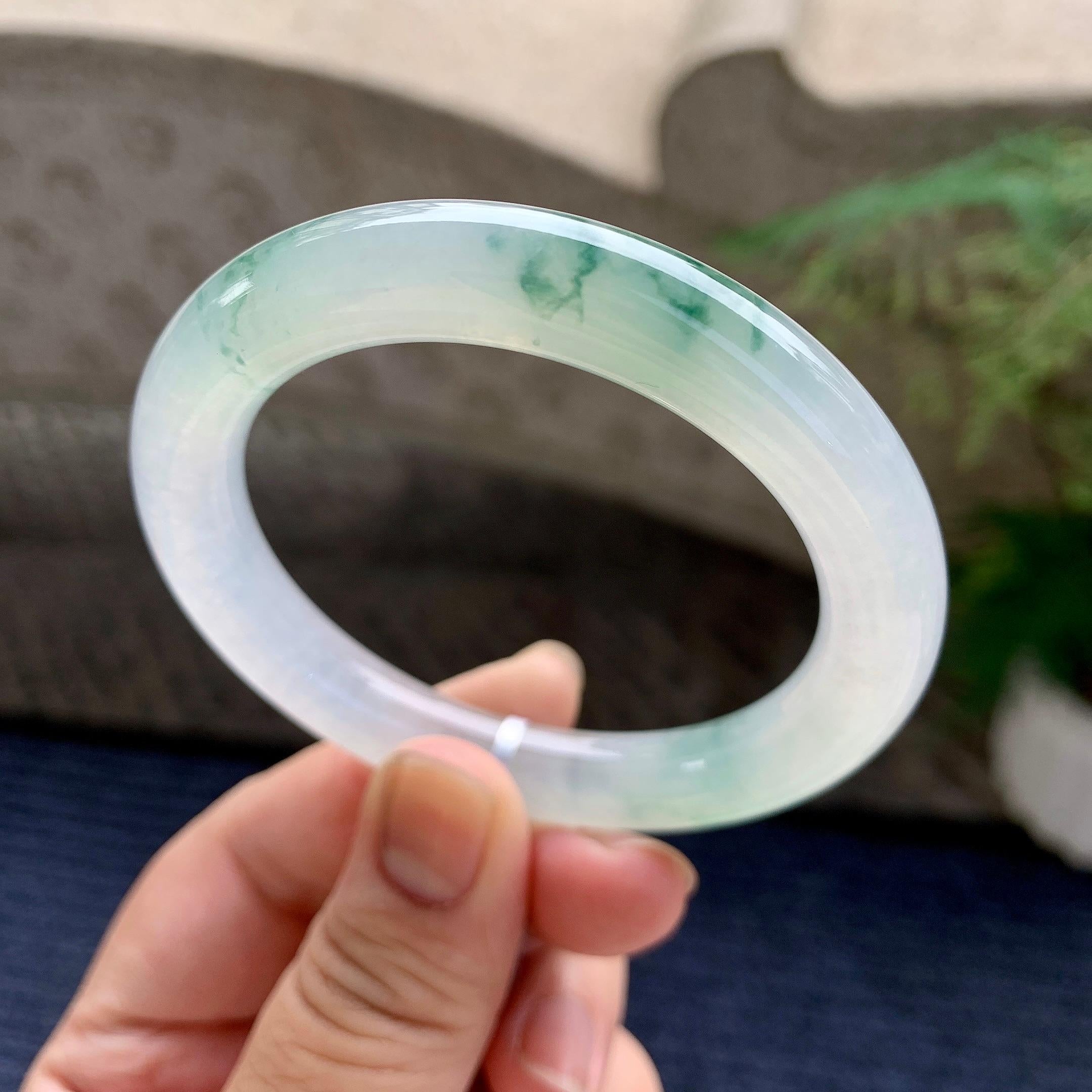 糯冰种飘花圆条手镯（51.8mm）（yc233916）