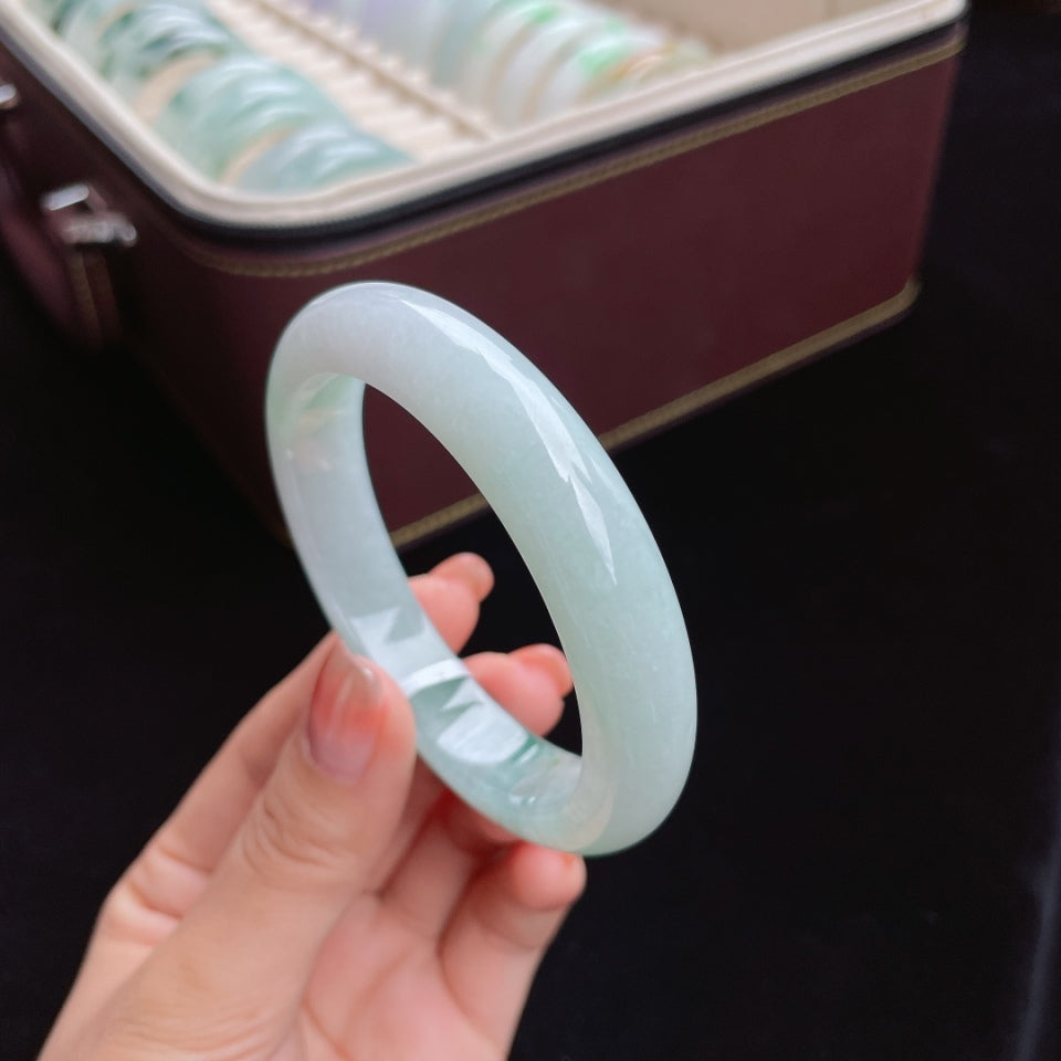 糯冰飘花正圈翡翠手镯（55.3mm）（yc017388）
