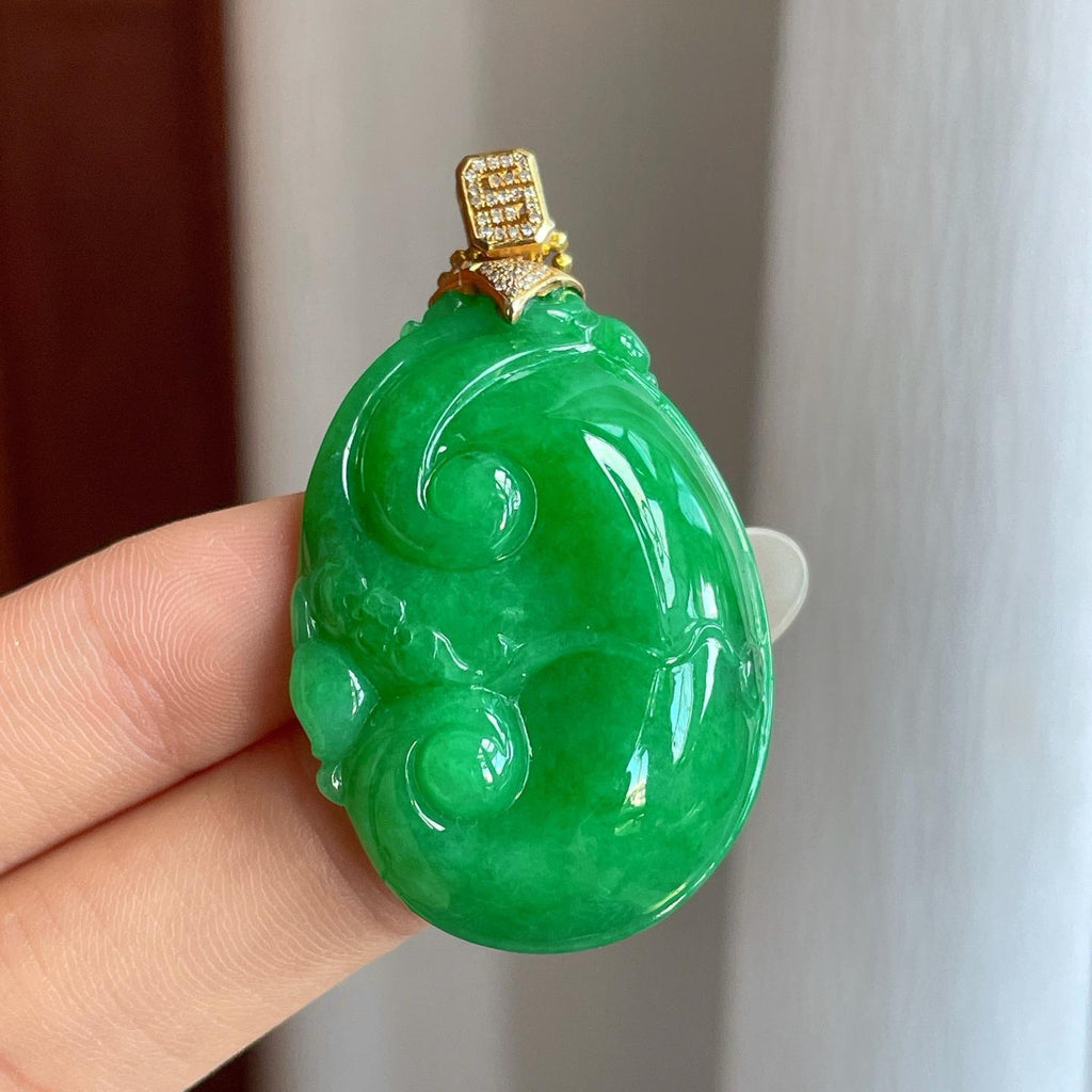 18k金扣糯冰满绿翡翠如意（yc261413）