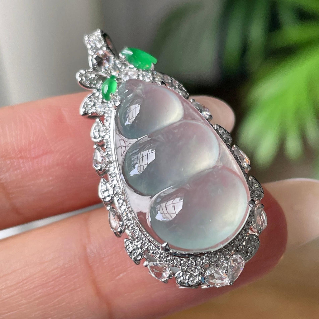18k金钻镶冰种无色福豆吊坠         天然缅甸A货翡翠（yc414015）