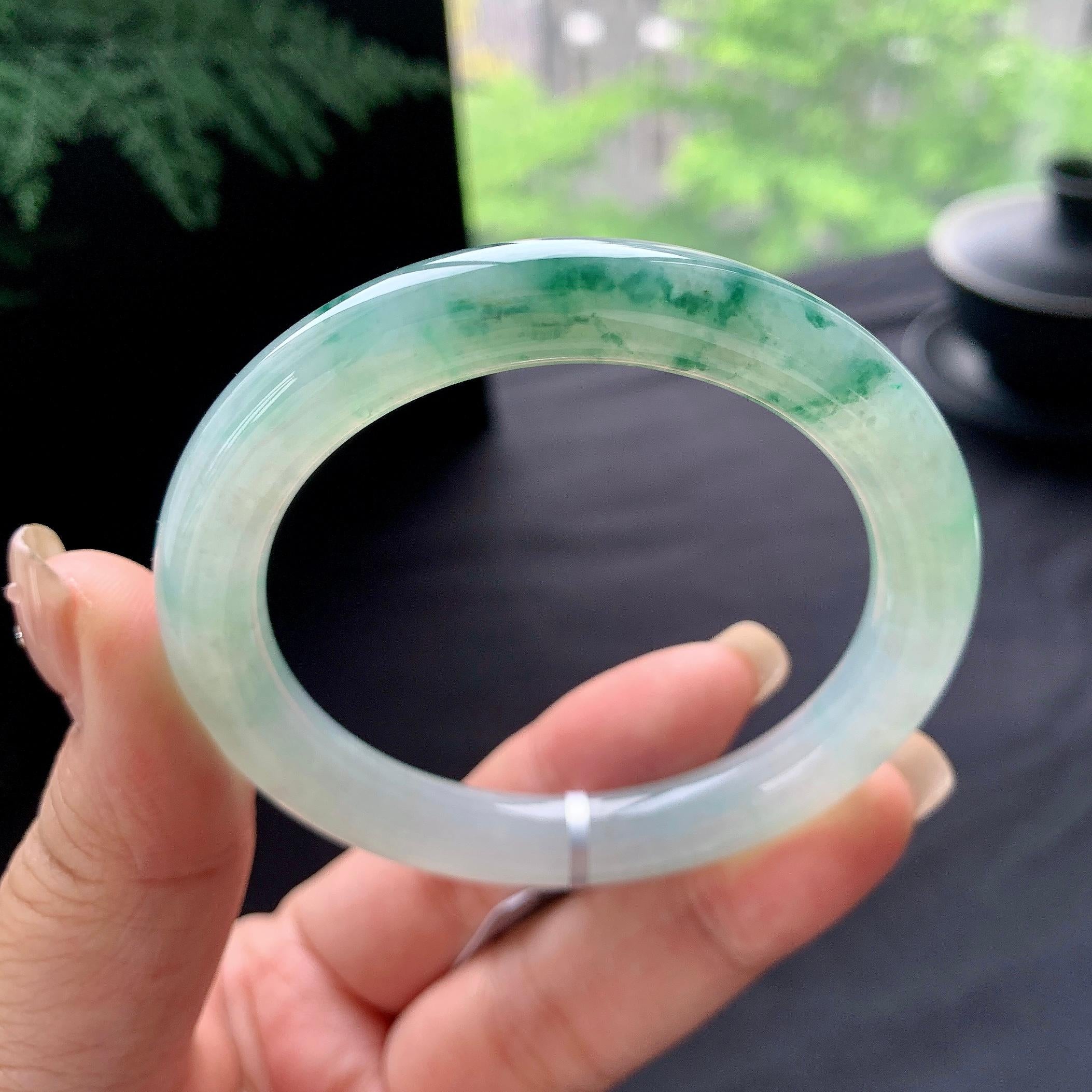 糯冰种飘绿花圆条手镯 54.8圈口 天然缅甸A货翡翠（yc473125）
