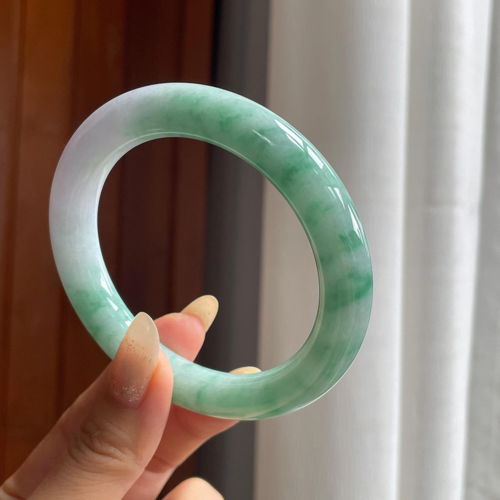 大圈口 细糯带飘绿花圆条手镯 60圈 天然缅甸A货翡翠（yc487664）