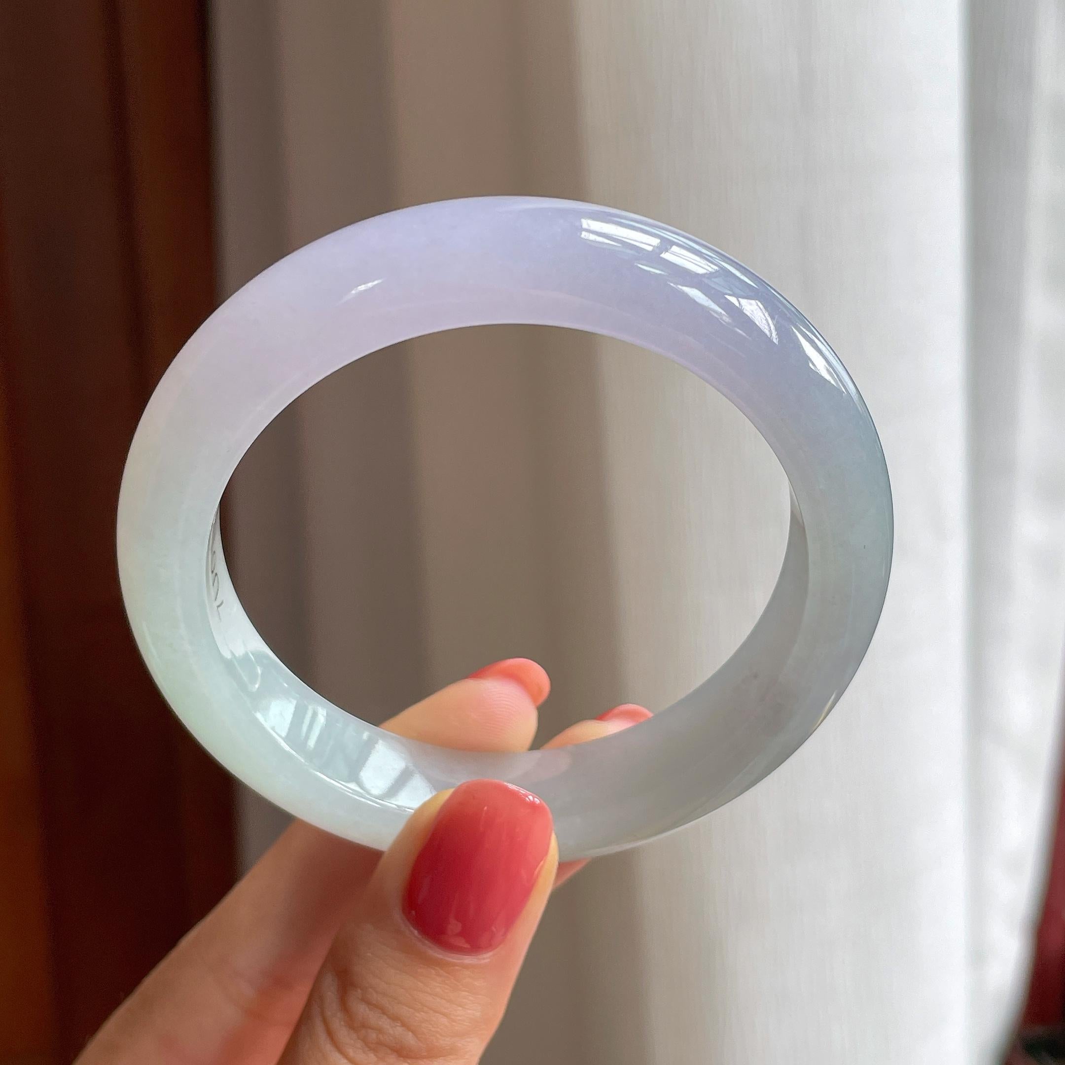 糯冰春带彩翡翠平安镯（54.4mm)（yc417320）