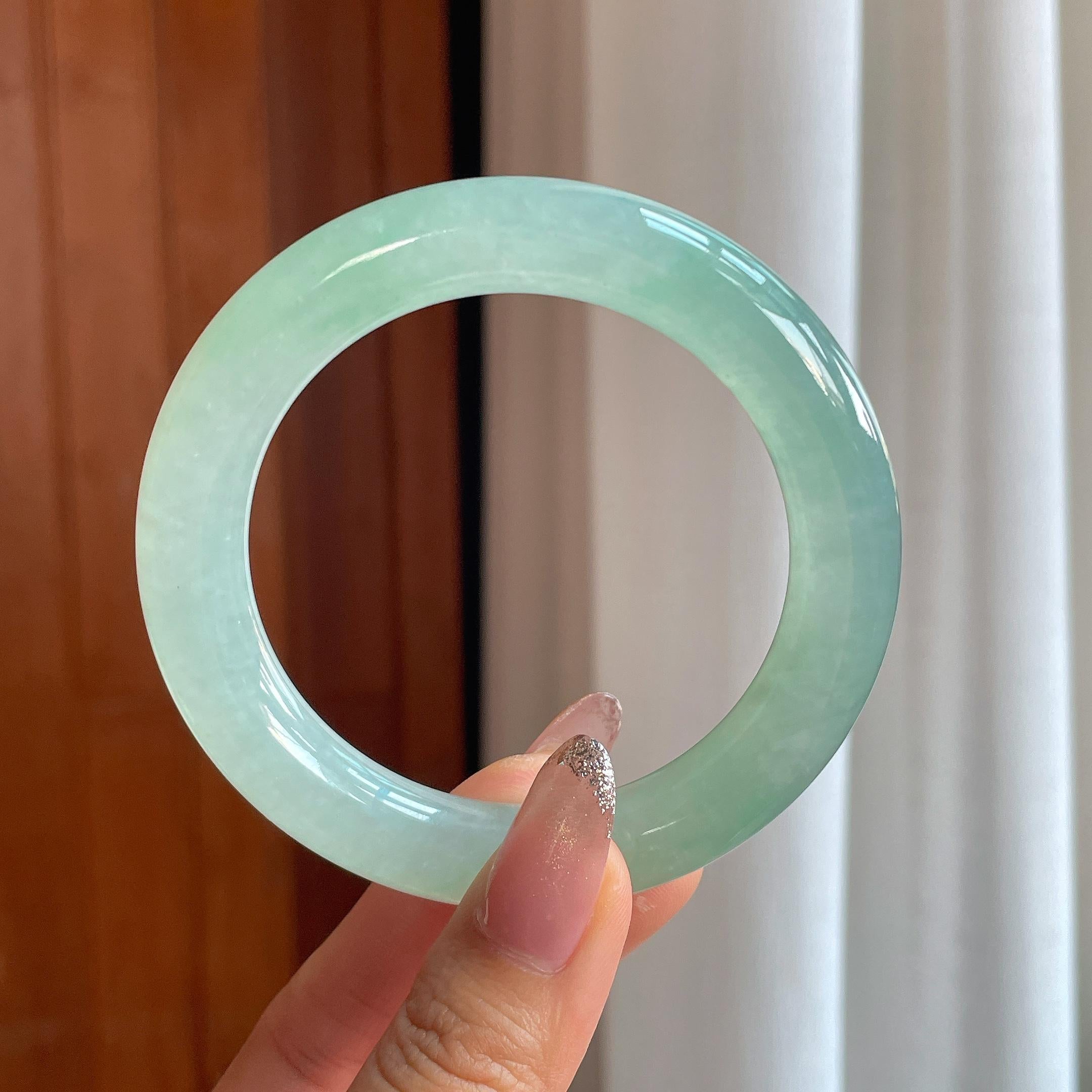 冰种晴底翡翠圆条手镯（57.5mm）（yc353519）