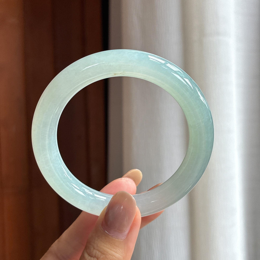 冰种淡底色翡翠圆条手镯（54mm）（yc420178）