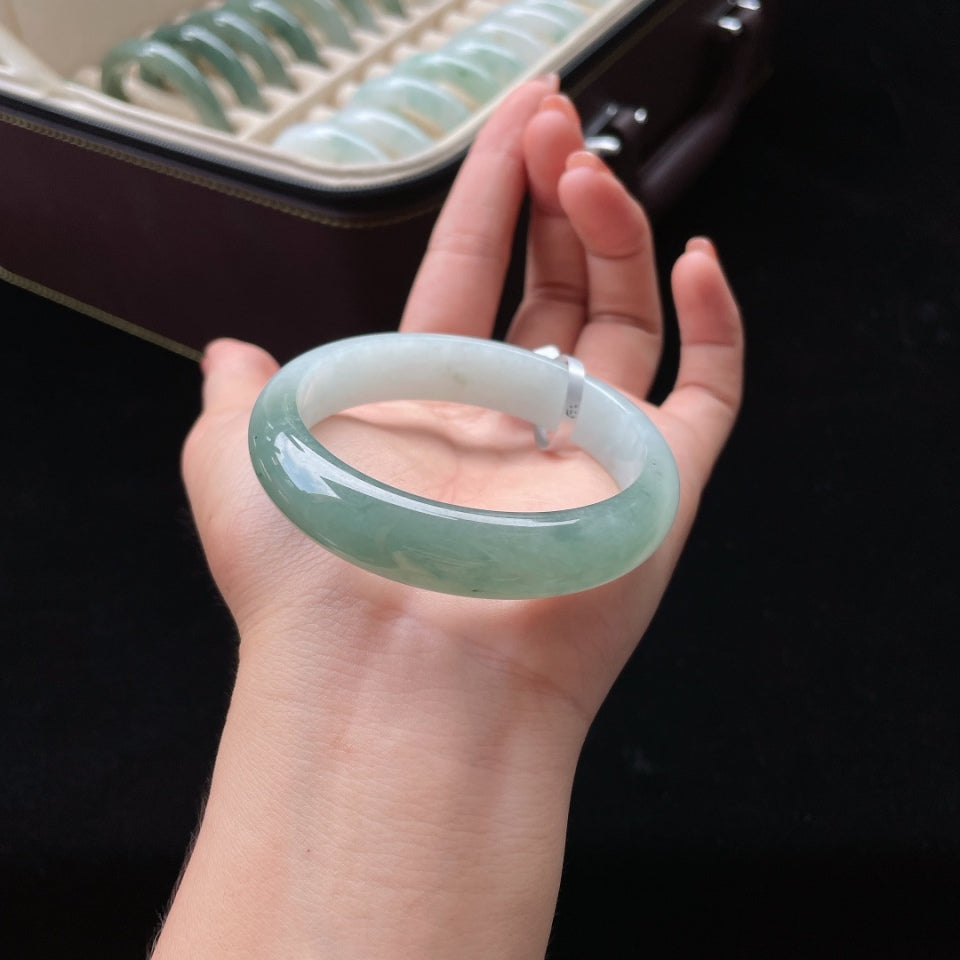 糯冰半山半水正圈翡翠手镯（56.5mm）（yc017415）