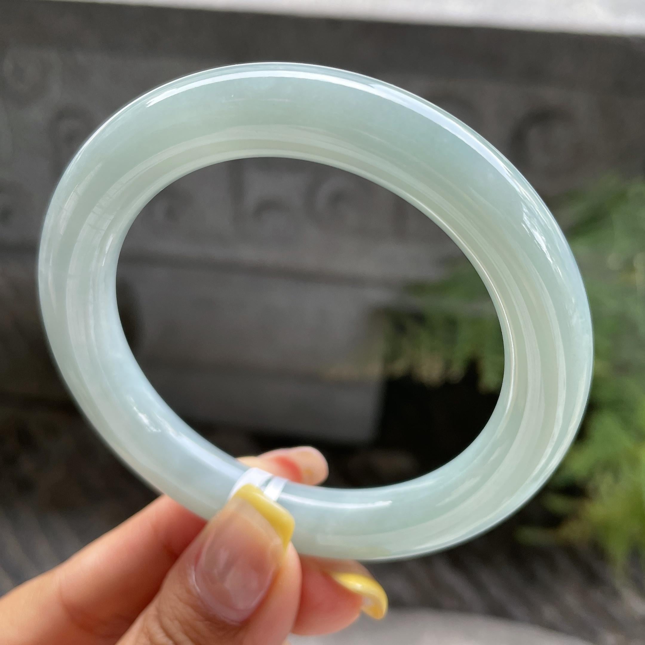 细糯种湖水绿圆条手镯55.6圈         天然缅甸A货翡翠（yc387382）