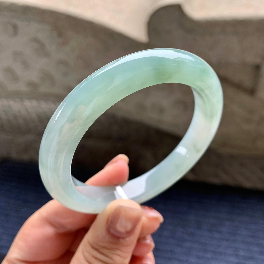 糯冰种飘蓝花正圈平安镯 56.6圈口 天然缅A货翡翠（yc345044）