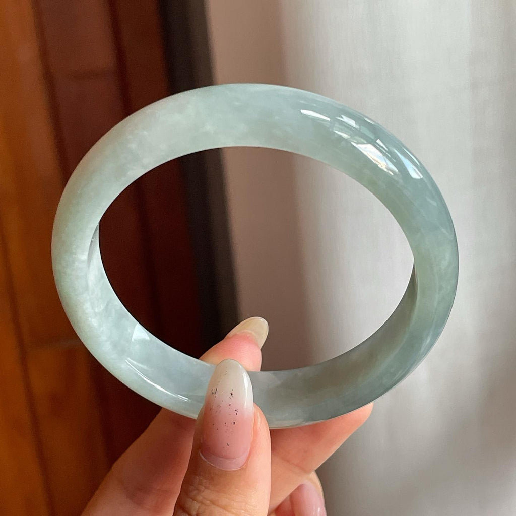 细糯种带底色翡翠平安镯（58.7mm）（yc220242）