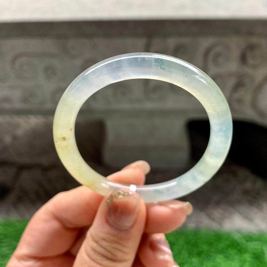糯冰种黄翡飘花圆条贵妃手镯（51mm）（yc288710）