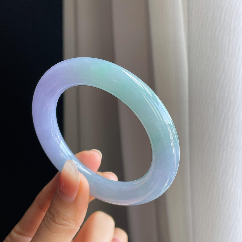 糯冰春带彩翡翠圆条手镯（54mm)（yc322784）