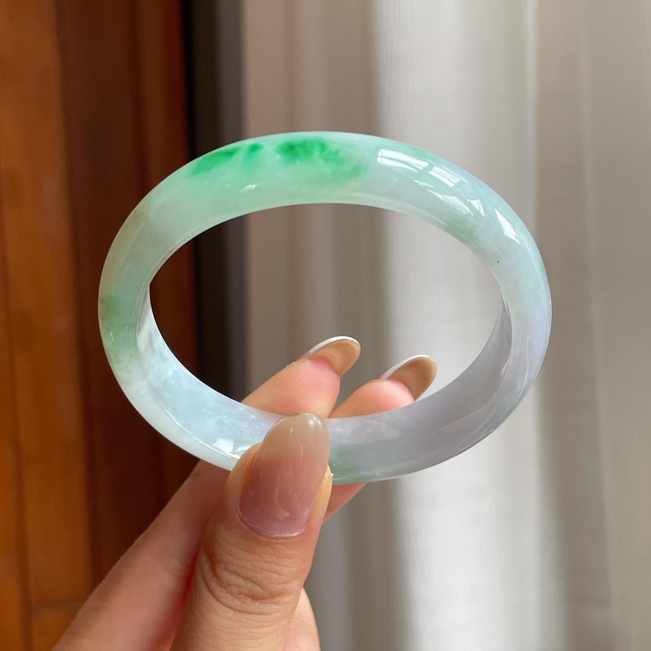 糯冰带色翡翠贵妃镯（55mm)（yc417345）